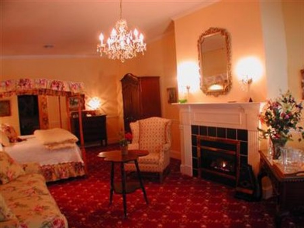 1896 House Country Inn & Motels Image 10